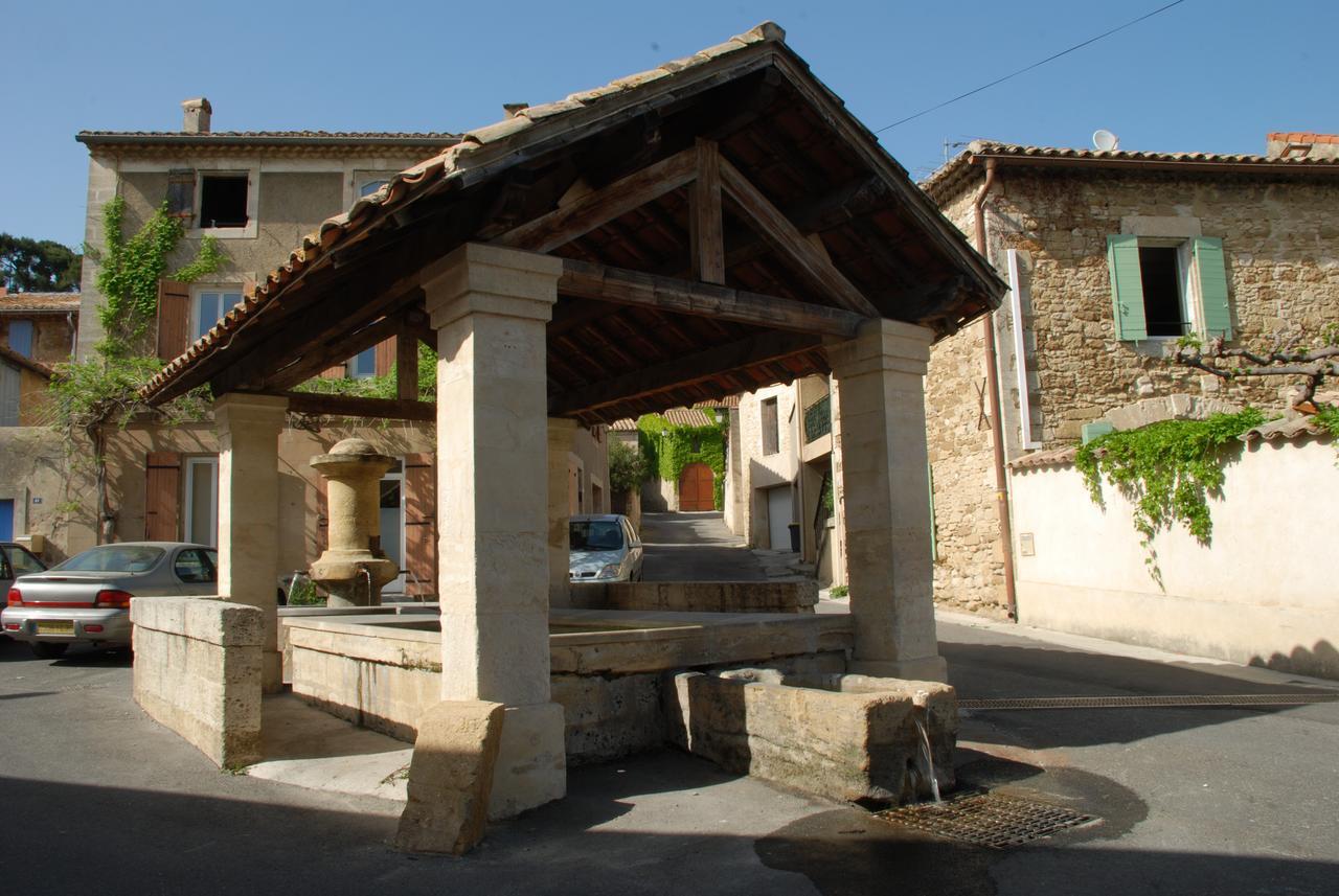 Au Bon Penequet Bed and Breakfast Pujaut Εξωτερικό φωτογραφία